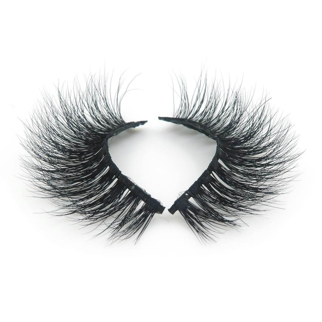 5D Mega Volume False Lashes: Featherlight & Stunningly Dramatic BWOW012