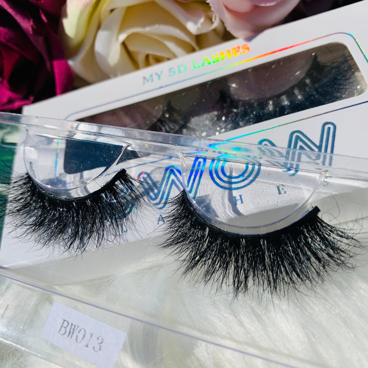 5D Mega Volume False Lashes: Featherlight & Stunningly Dramatic BWOW013