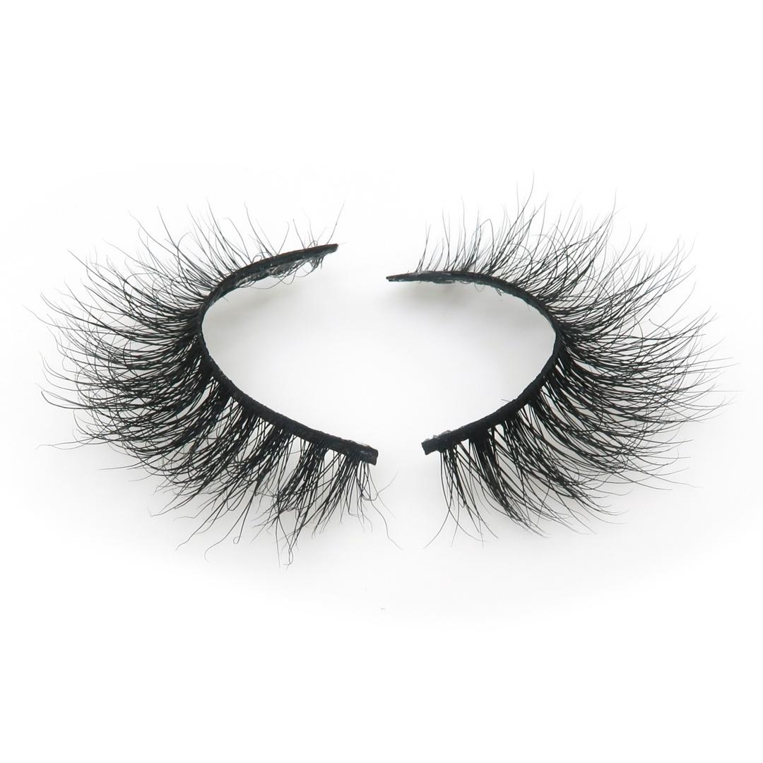 5D Mega Volume False Lashes: Featherlight & Stunningly Dramatic BWOW014