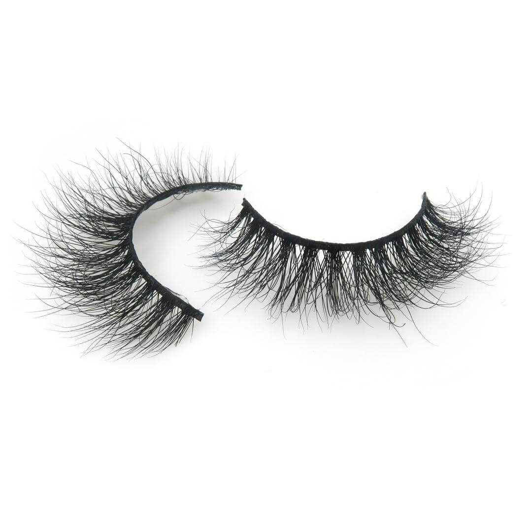 5D Mega Volume False Lashes: Featherlight & Stunningly Dramatic BWOW014