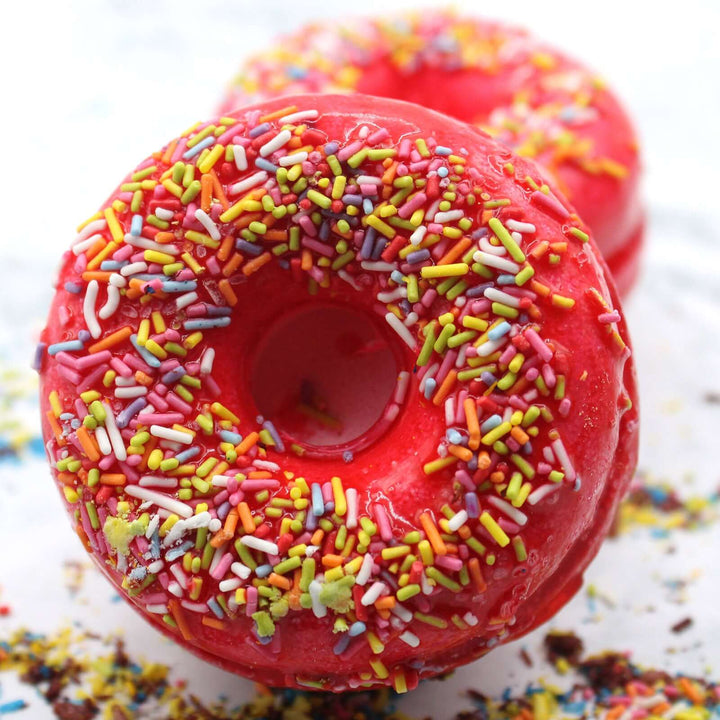 Aromatic Strawberry Banana Bath Bomb Donut