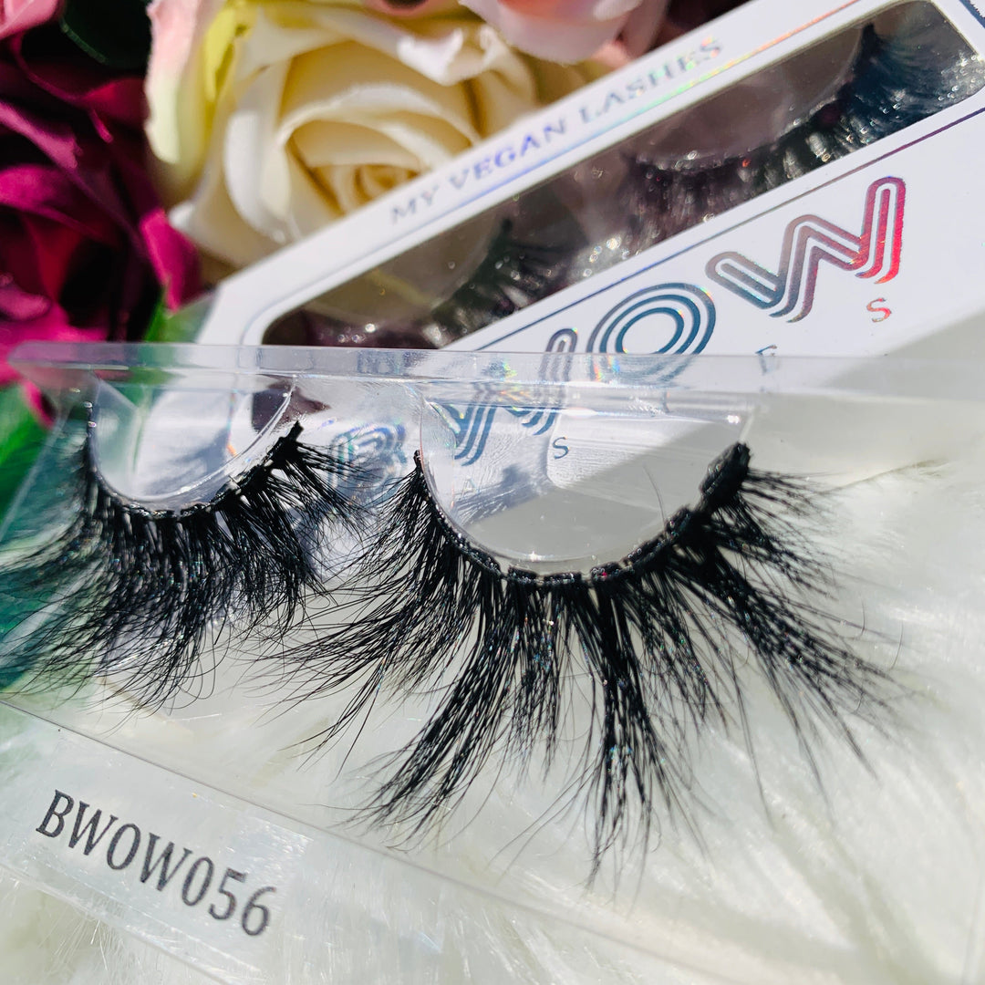 Enhancing 5D Mega Volume Lashes BWOW056