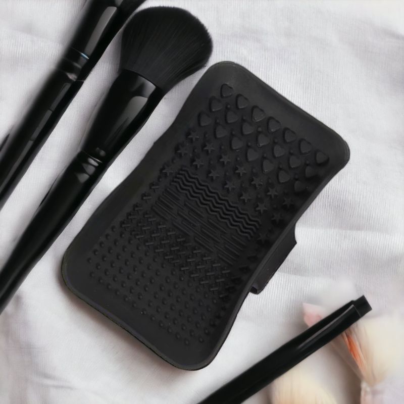 Lux Clean Makeup Brush Cleaning Mat Pad