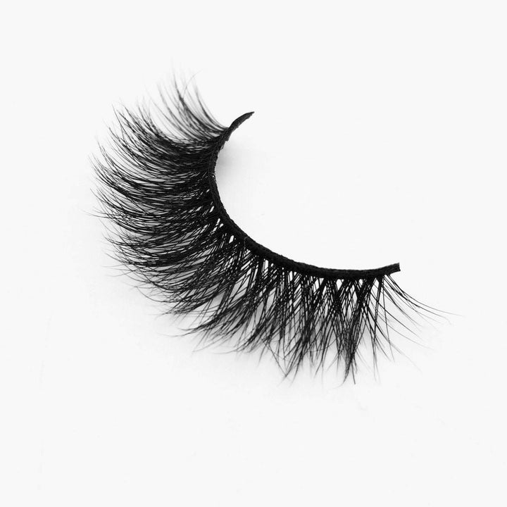 Premium Super Curl Strip Lash Falsies: Effortless Curl Perfection BWOW141