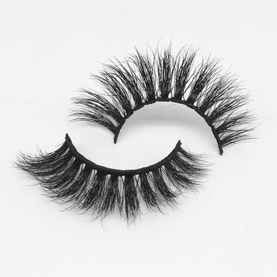 Premium Super Curl Strip Lash Falsies: Effortless Curl Perfection BWOWM021