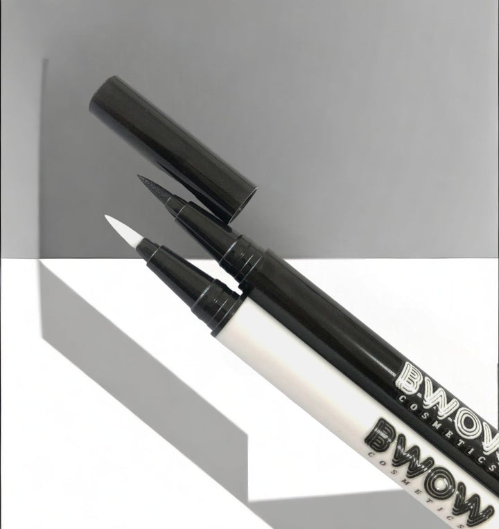 Super Lash Adhesive Glue Pen in Black