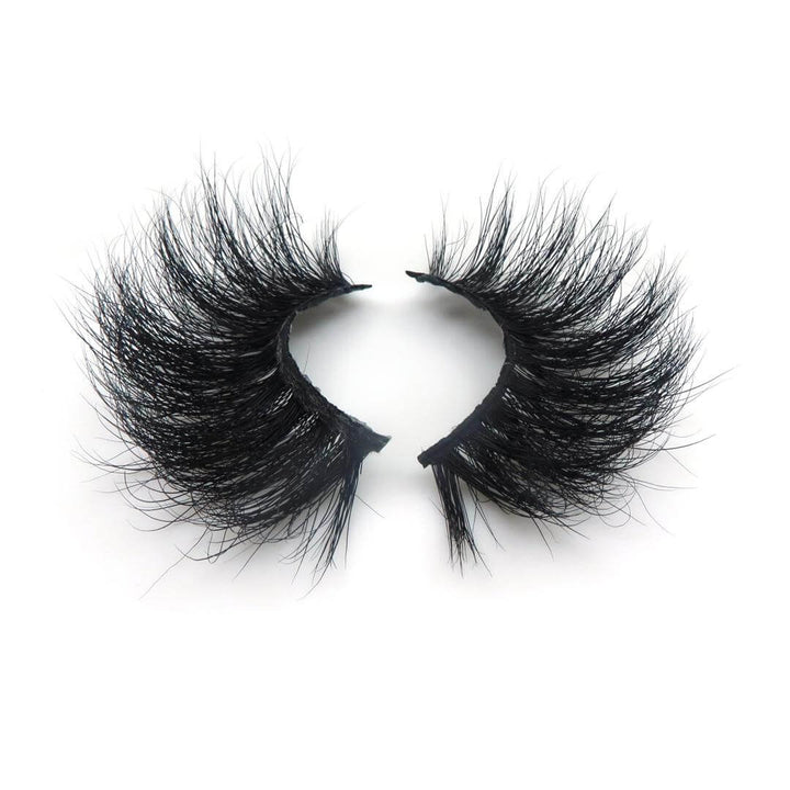 5D STRIP LASHES SDIE BY SIDE IN CODE BWOW016 BY BWOW Cosmetics ON A WHITE SURFACE