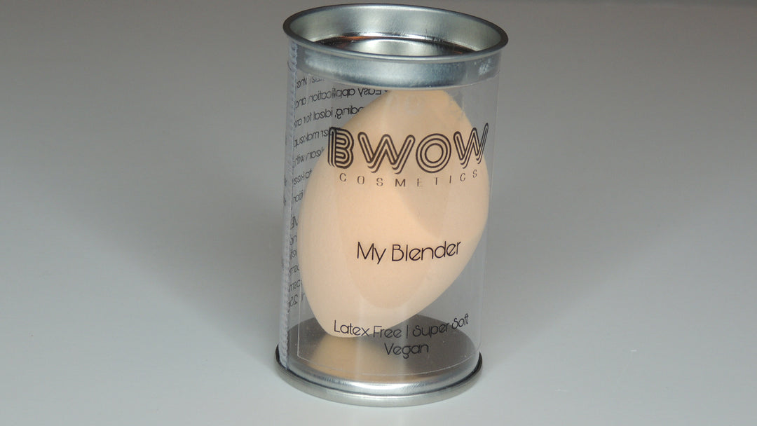 MAKEUP BLENDING SPONGE IN A CLEAR TIN WITH LOGO BWOW COSMETICS  IN SUND BLUSH SHADE - TEAR DROP 